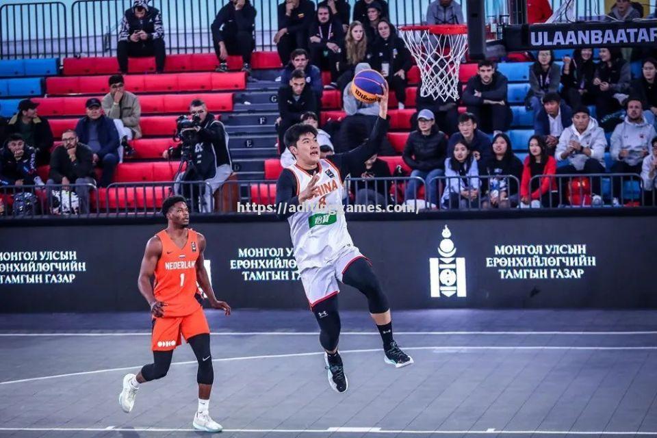 逐鹿中原：顶级球队奋勇争先激战正酣