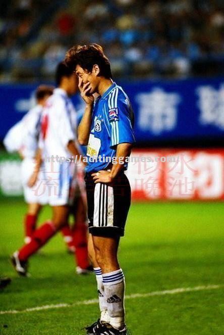 大连实德球队备战决赛，冲击冠军